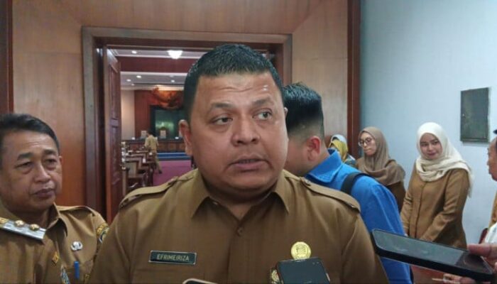 Wakil Kemendagri Turun Tangan Pantau Layanan Publik Tetap berjalan Kondusif.