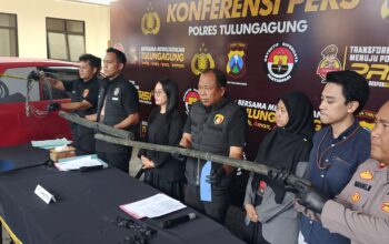 Polres Tulungagung Bongkar Sindikat Pencurian Kabel Telepon Bawah Tanah, 10 Tersangka diamankan