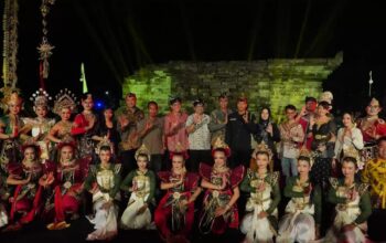 Pemkab Kediri Gelar Perayaan Hari Jadi Ke – 1222 Dengan Background Candi Tegowangi.
