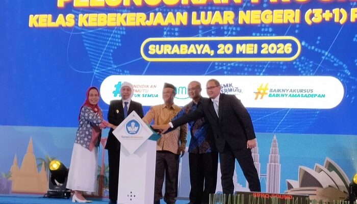 Provinsi Jawa Timur Berangkatkan Ribuan Lulusan SMK Kerja Ke Luar Negeri.