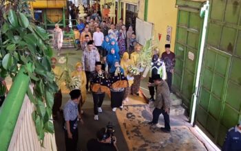 Pabrik Gula Mojopanggung Tulungagung Melakukan Tradisi Manten Tebu Mengawali Agenda Buka Giling Pabrik Tebu.