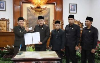 DPRD Tulungagung Menyetujui LKPJ Bupati Tahun 2025 Dengan Catatan Penting.