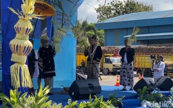 PG. Rejoso Manis Indo Kabupaten Blitar Melakukan Adat Sebelum Buka Giling Tebu Di hadiri Oleh Bupati dan Wakil Bupati.