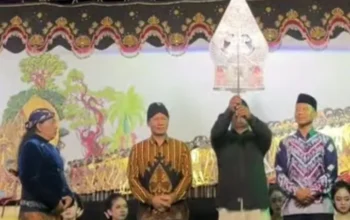 Plt. Bupati Tulungagung Menghadiri Tasyakuran Desa Tamban Pakel, Hadir Di Tengah Masyarakat Menerima Aspirasi Warga.