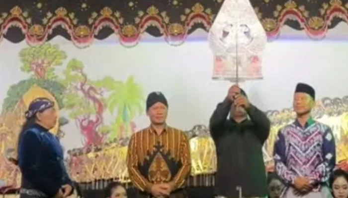 Plt. Bupati Tulungagung Menghadiri Tasyakuran Desa Tamban Pakel, Hadir Di Tengah Masyarakat Menerima Aspirasi Warga.